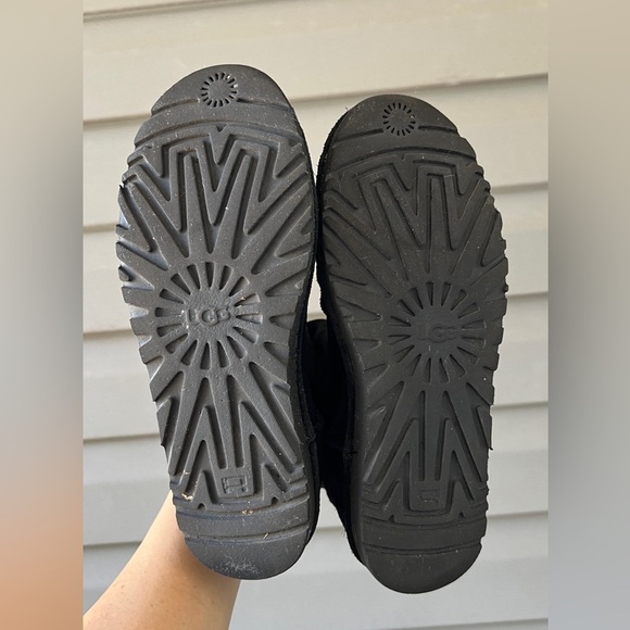 UGG Ankle Boots Black Suede Booties Women’s Shoes 6 - Picture 7 of 12